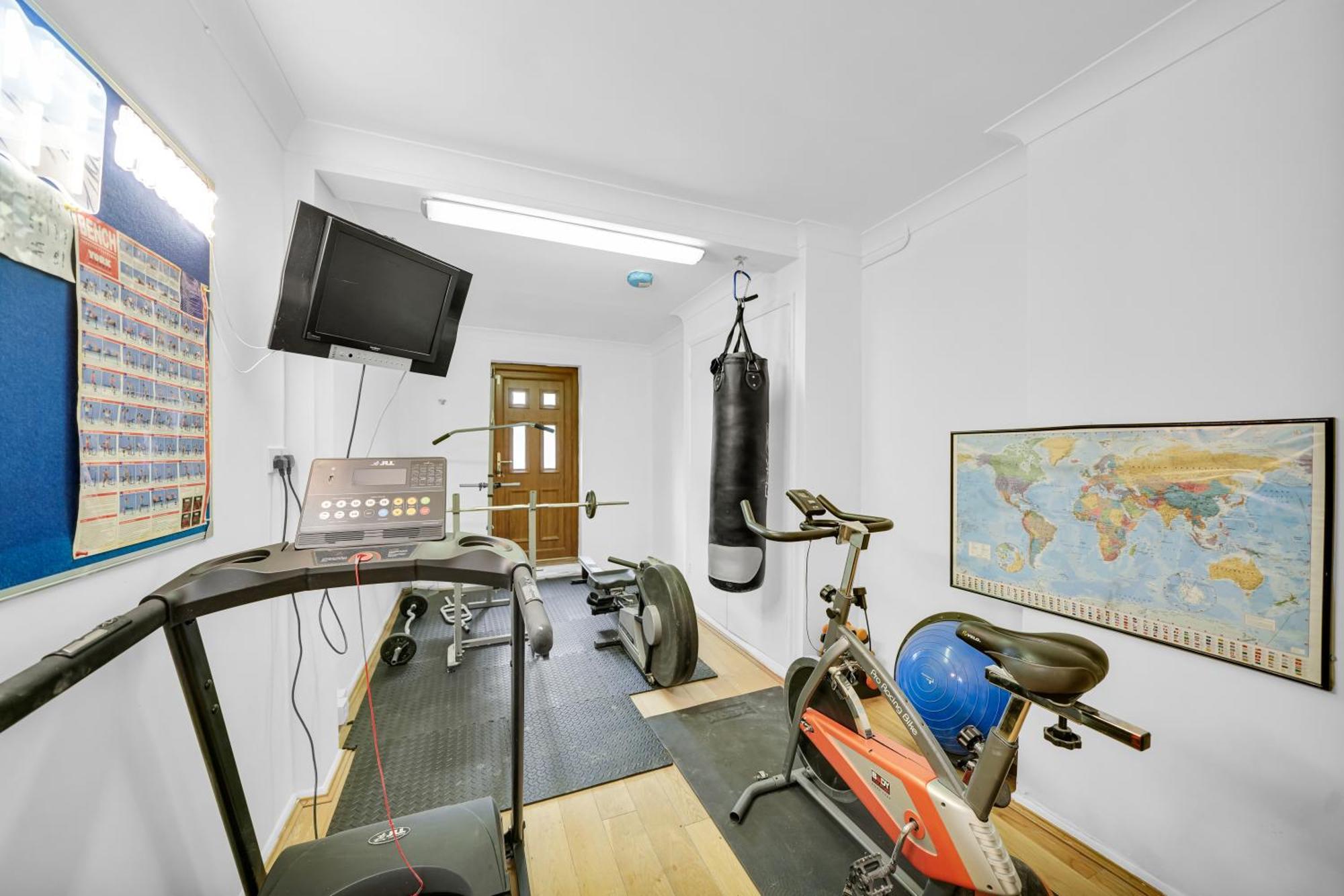 Lux 5 Bed Sleeps 11, 10 Mins From Wembley Stadium, Jacuzzi And Steam Shower Harrow on the Hill Exterior photo
